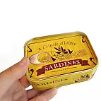 Ils sont conservés dans une boîte... de sardines...