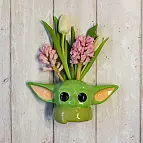 Vase mural en forme de Baby Yoda