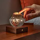 Boule de cristal avec lumière