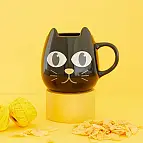 Tasse à chat qui ouvre les yeux à la chaleur