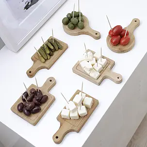 Mini-planches de cuisine pour servir l’apéritif