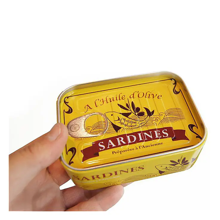 Ils sont conservés dans une boîte... de sardines...