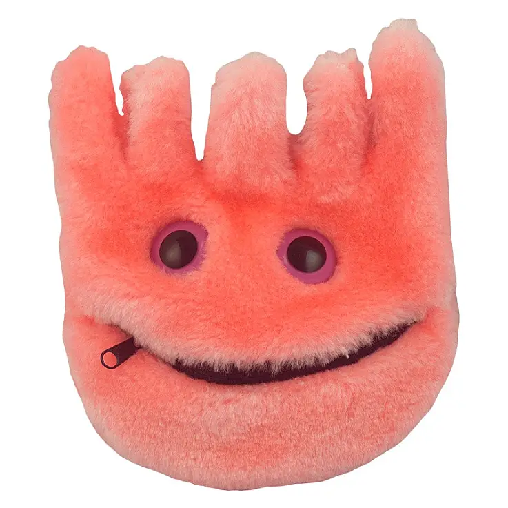 Une peluche de Giant Microbes