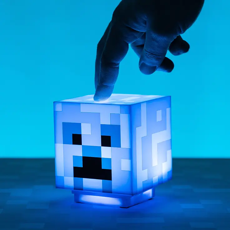 Lampe Minecraft en forme de Creeper chargé