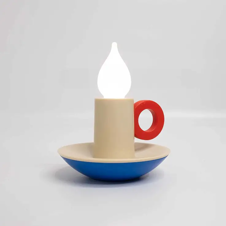 Petite lampe en forme de candélabre