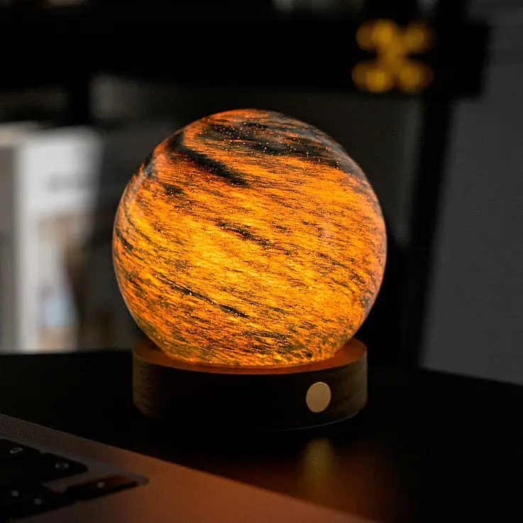 Modèle Star Ocean avec lumière orange